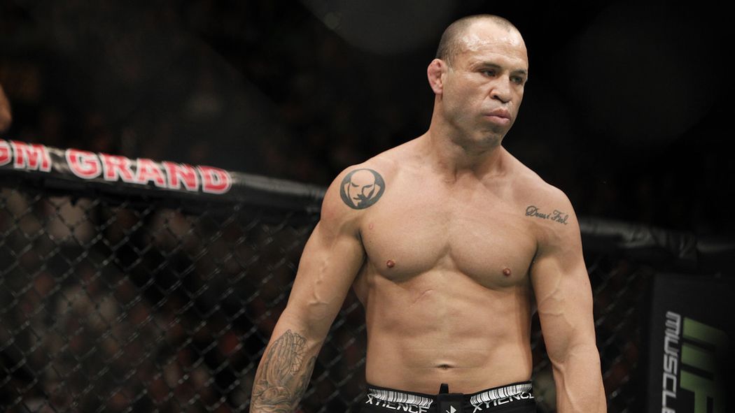 MMAFighting's tweet photo. Wanderlei Silva negotiating with Bellator and Rizin, eyes Fedor Emelianenko fight https://t.co/KCWldcJl5x https://t.co/01VEdtL6ZB