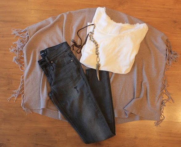 ellasgrove's tweet photo. Spruce up your neutrals. #Fringe #Style #Neutrals #27MilesMalibu #CalvinRucker #Skin #EllasGrove #HaverfordSquare https://t.co/nmn0spS07X