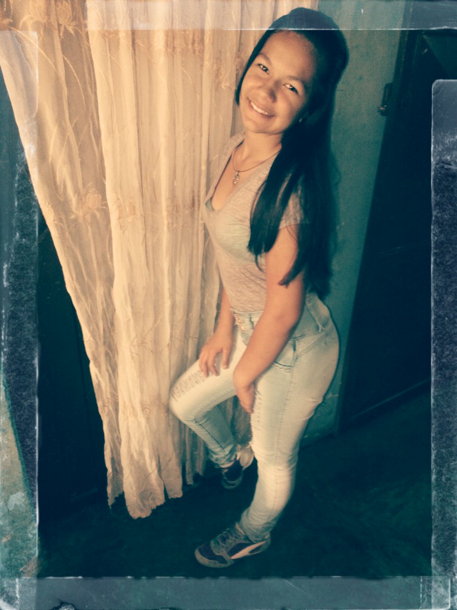 Gehiilyn's tweet photo. 30-04-15 ♥. https://t.co/zSrFhXSS47