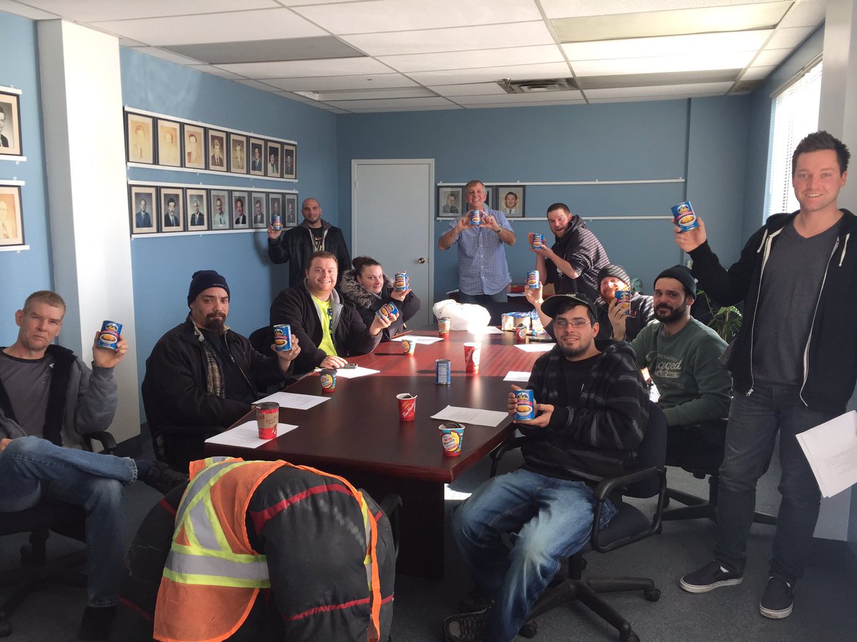 Paver_King tweet media