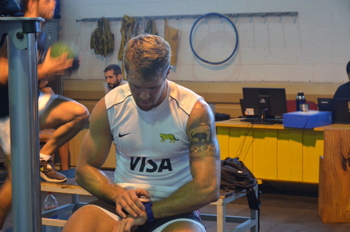 Luna:“En el #Kempes junto a Fernando Herrera <a href="/ferpf00/">Fernando Herrera</a> que nos guía en el entrenamiento que viene desde la UAR” #CARD