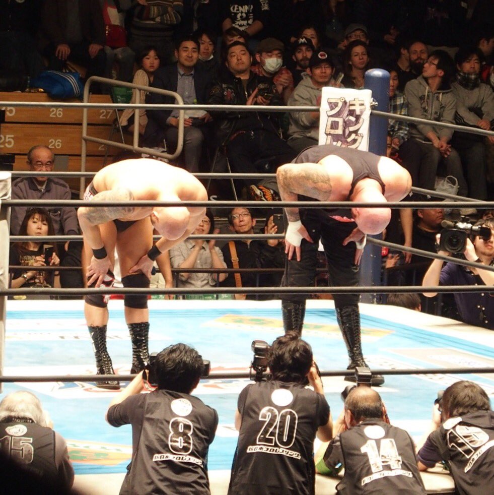 jnk_kt_25's tweet photo. 20160220 後楽園
バレットクラブ
#njroh #njpw #roh #BulletClub #Core4
#thankyoumachinegun
#thankyougallows https://t.co/MElEHgRaXD