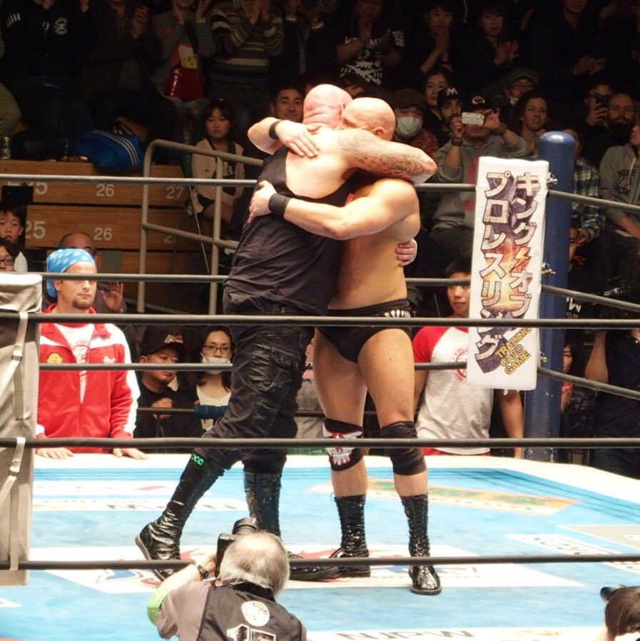 jnk_kt_25's tweet photo. 20160220 後楽園
バレットクラブ
#njroh #njpw #roh #BulletClub #Core4
#thankyoumachinegun
#thankyougallows https://t.co/MElEHgRaXD