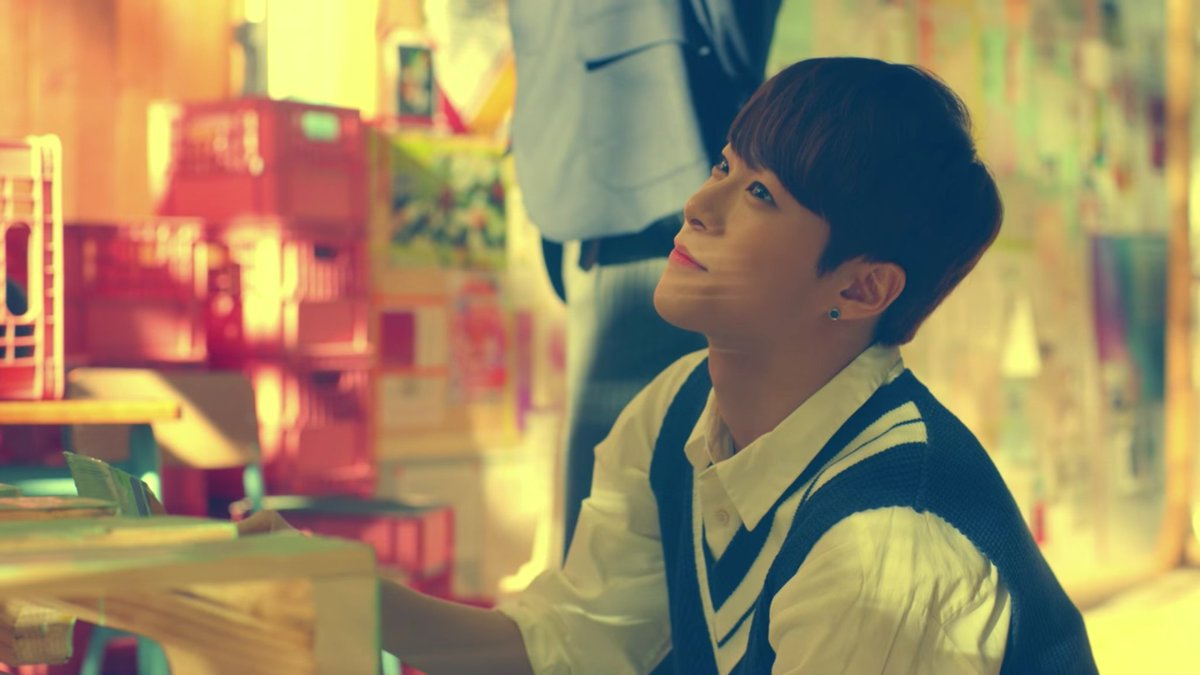 영상보면서 캡쳐마니했당♡♡
아스트로사진 벌써 600장돌파!!!!