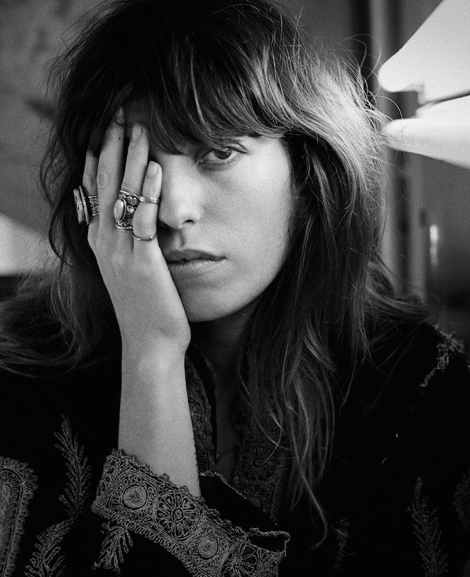 emprendedorasmu's tweet photo. Lou Doillon: Las mujeres tenemos que ir con mucho cuidado para no perder terreno. https://t.co/Hb0QArSsyi https://t.co/spd4NgSlCJ