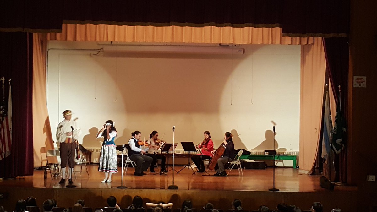 RobertHealyElem's tweet photo. Music Inspires - Performace by the Chicago Opera Theater Team. https://t.co/oAb34Kz5Bk