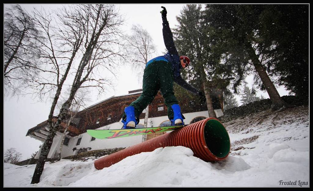 DEEP_N_STEEP's tweet image. Had some flat light so got the shovel out! #adrianspark #frontboard #frontsideboardslide #… ift.tt/1N3AcIh