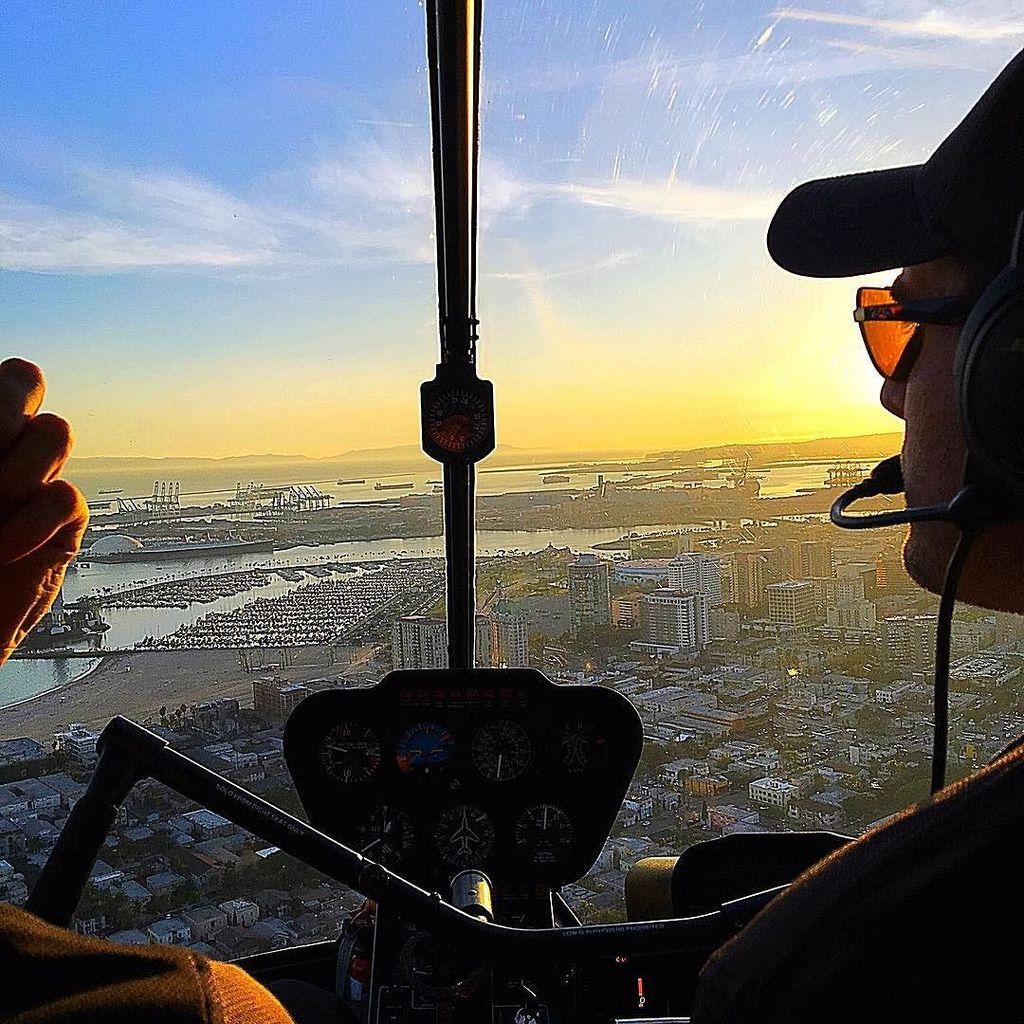 TeaganDaner's tweet photo. WAY UP #whatttaffic #losangeleshelicopters #losangeles #orangecounty #wayup #february2016 #flying #inspire #movefo… https://t.co/AIZFF6k65d