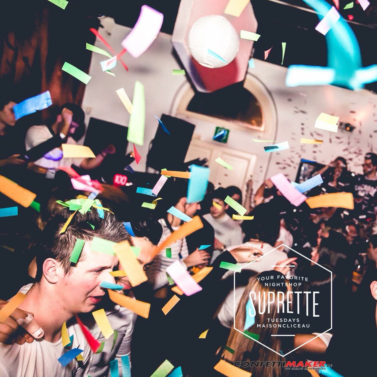 confettimakerbe's tweet photo. LET'S DANCE. #bowie #suprette #confettimaker https://t.co/2TmdCWbIPV