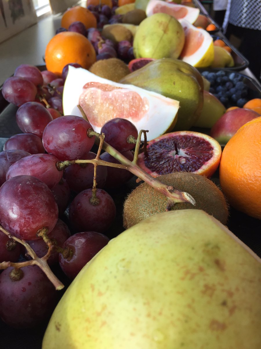 Project_CHEF's tweet image. A platter of sunshine going into our fruit salad today. #healthyeating #eatyourcolours