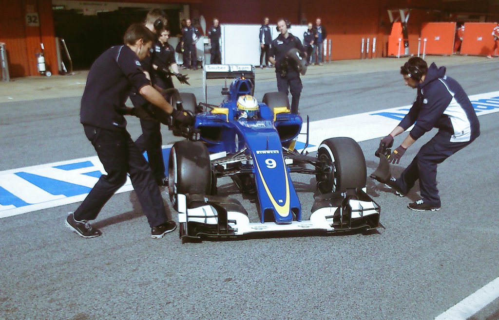 F1 Temporada 2016 Cb1aoi8W8AApFBx