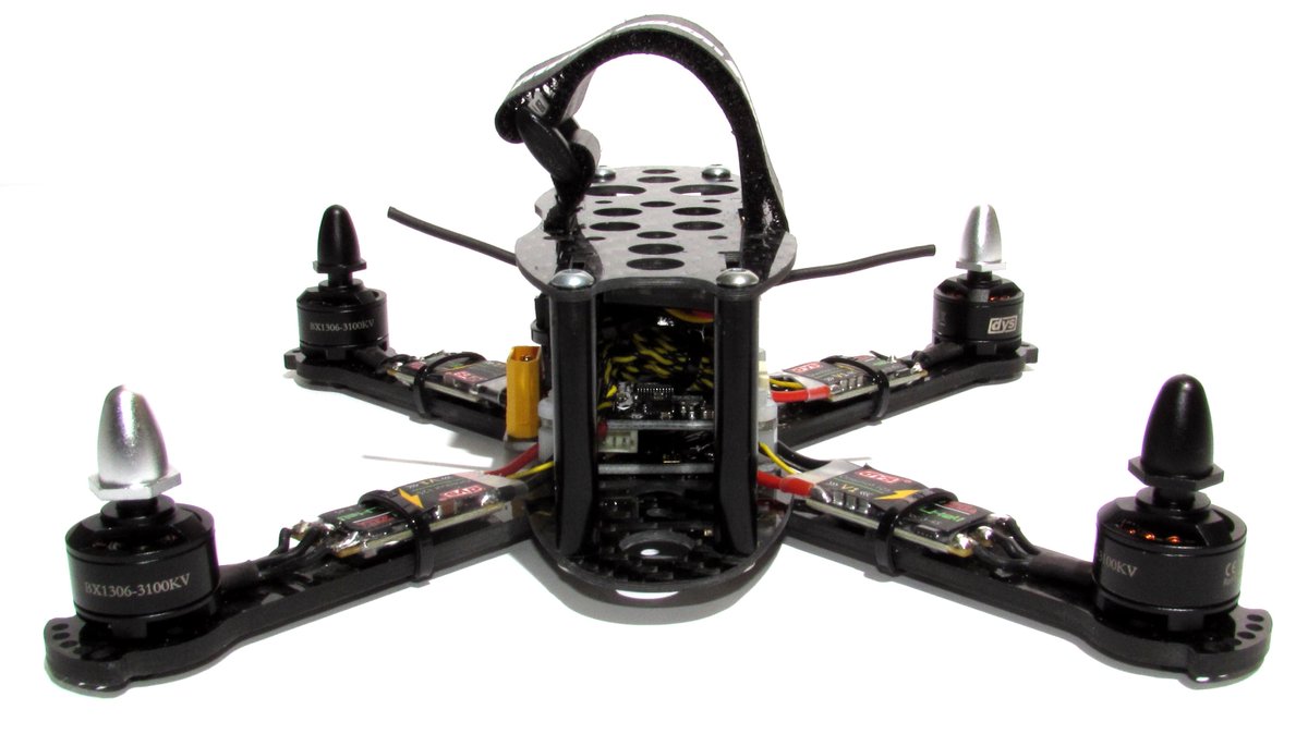rrci_madpete's tweet photo. Built this Sunday - 4hrs from box to 1st flight - Fitting #FPV later in week! #KC180 #SoCute 4 @ukdroneshow #Mag https://t.co/70DOzBB3Vt