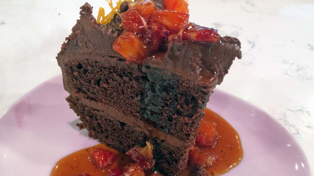 philvickerytv's tweet image. Tea &amp;amp; Cake anyone? 

@itvthismorning @Schofe @hollywills @Coeliac_UK bit.ly/1KD3F1y