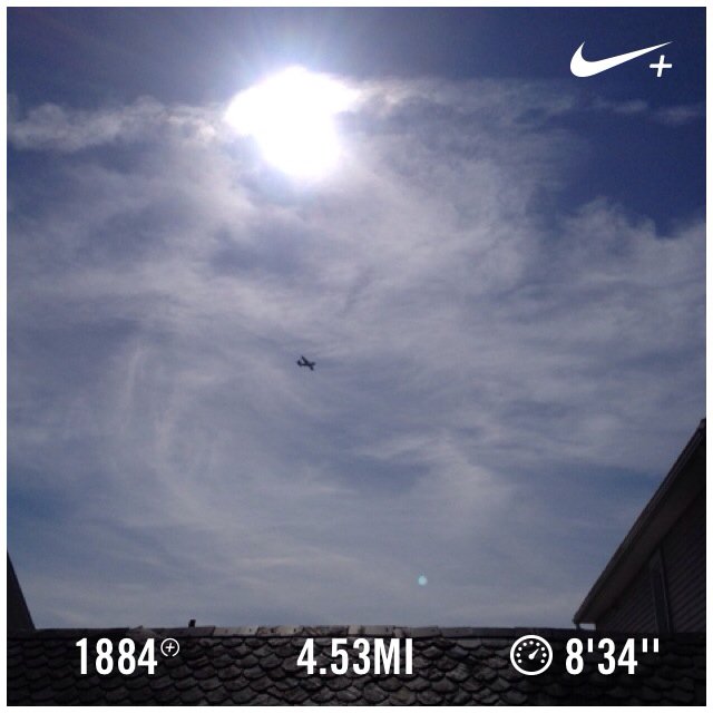 shalwalk's tweet photo. Running in Sunshine!!!! My heart is so happy!!☀️😎 I just ran 4.53 mi with Nike+. https://t.co/DhXCVUMROB #nikeplus https://t.co/Yb8mHYst58