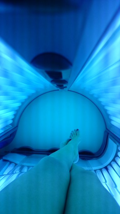 Erstmal sch&ouml;n Sonne tanken ;) ab morgen nachmittag wieder online vor der Cam ;) https://t.co/h1NSEGTNd9<a href="/tag/camgirl"class="tags"><span>#camgirl</span></a>