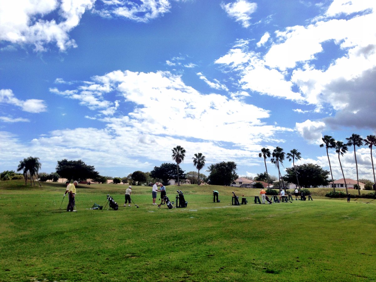 WinstonTrailsGC's tweet photo. Beautiful day at Winston Trails! Come out and play some golf, or just hit some balls on the range! ⛳️🏌🌴☀️ #golf #sun https://t.co/FnCdCyNe6h