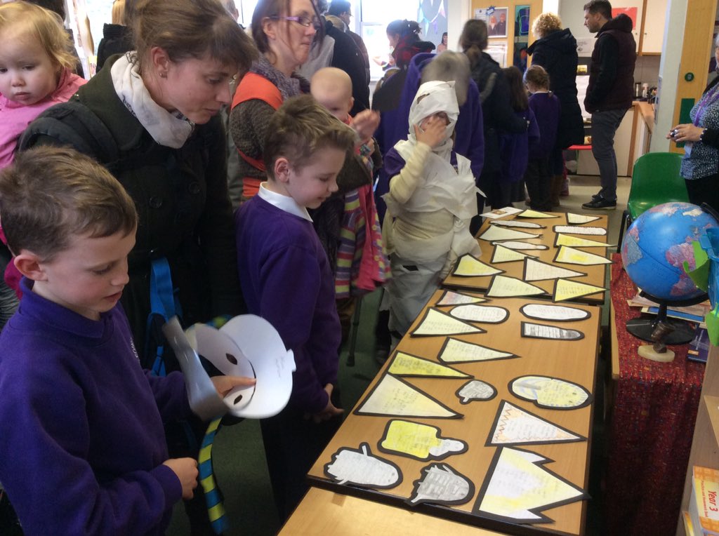 fourfieldsfoxes's tweet photo. Parents were invited in to view their children's work today #classmuseum #parents #AncientEgyptains #exciting https://t.co/vmboKVblFi