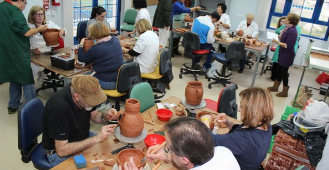 Recuperando tradiciones perdidas hace 30 años. ¡Bravo por ellos! goo.gl/mWepvJ vía <a href="/TribunaSal/">Tribuna Salamanca</a>