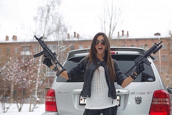 А ты что не ревнуешь. Я не ревнивая. Это я когда ревную. А ты что не ревнуешь. Повод для ревности.