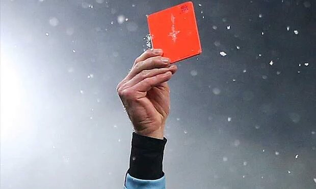 Besiktaş dk 61 herkes kırmızı kart cikararak bize destek olacağını açıkladı