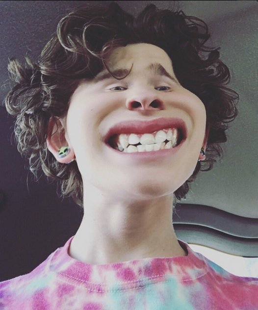 5sos_Vampsjrt1d's tweet photo. #LEVIMON
#TidersUnitedWorldwide RT PLS VOTE @TheTide https://t.co/mFGLUAuWma ♥ @TheTideLevi https://t.co/CKztkJq5ta