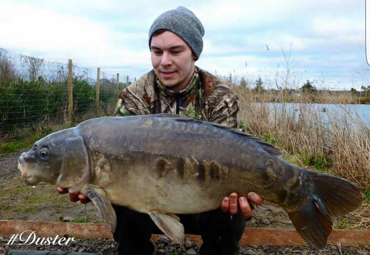DusterBaits's tweet photo. Team member Jamie haveing a red letter day at myths pool. Totalling in 4 20s 3 doubles and a 42lb mirror #Nuttrix https://t.co/Qpx3UEqvE3