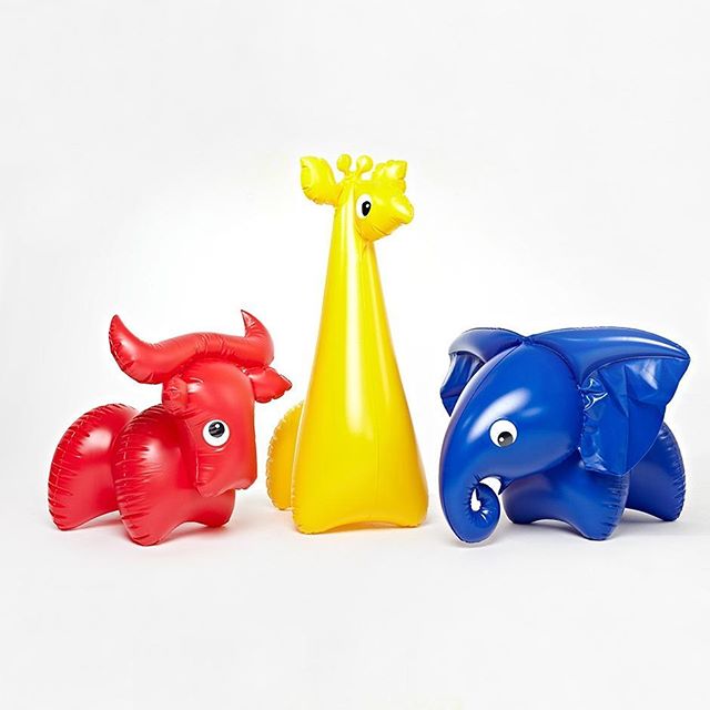 _moonpicnic_'s tweet photo. Fabulous Inflatables ✨ designed by Libuše Niklová New In at Moon Picnic! 💫 
 https://t.co/UwO5m8txBW https://t.co/cpHGd8lR88