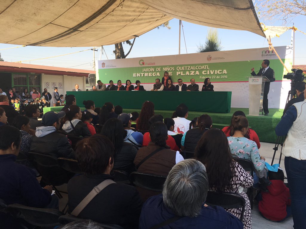 chavez_chencho's tweet photo. En la Entrega de la Plaza Civica adquirimos nuevos compromisos que hemos de cumplir https://t.co/7f3TgFa5He
