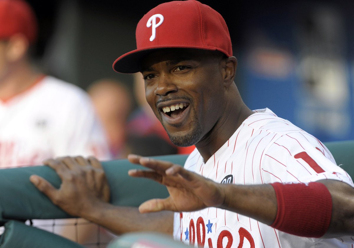 phielderschoice's tweet photo. J-Roll is taking a stroll to the south side of Chicago. Best of luck to the Phillies all-time hits leader! https://t.co/tVKDCilHOJ