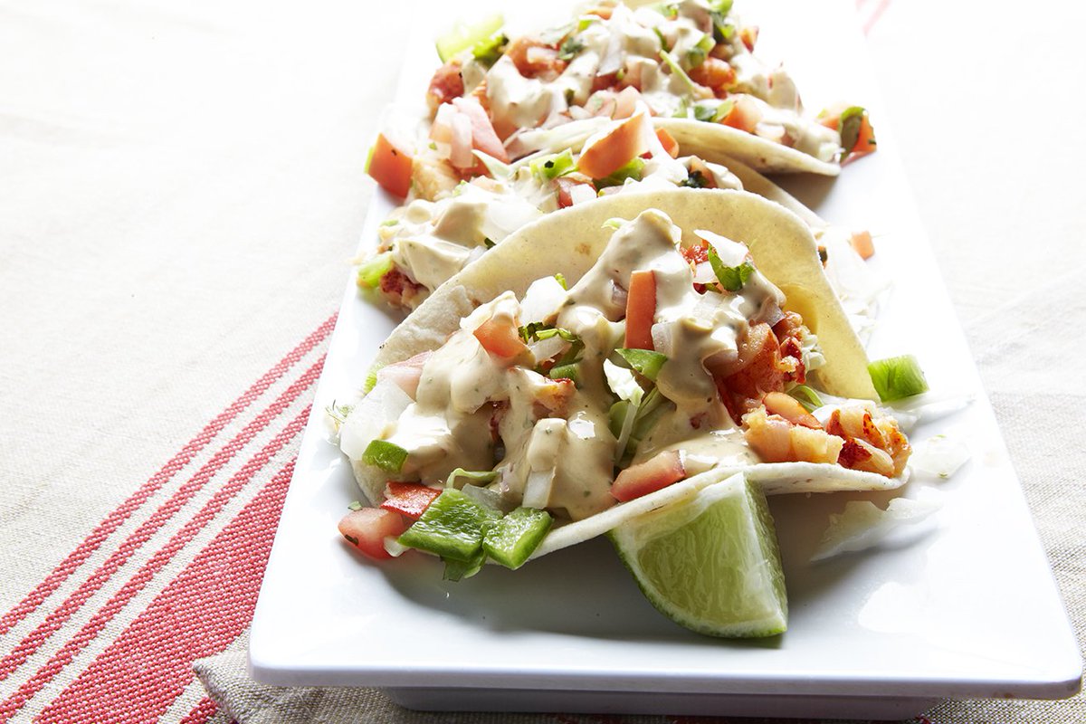 Celebrate #TacoTuesday every day of the week! $2 shrimp tacos daily from 3-6PM #pasadena #foodie #happyhour