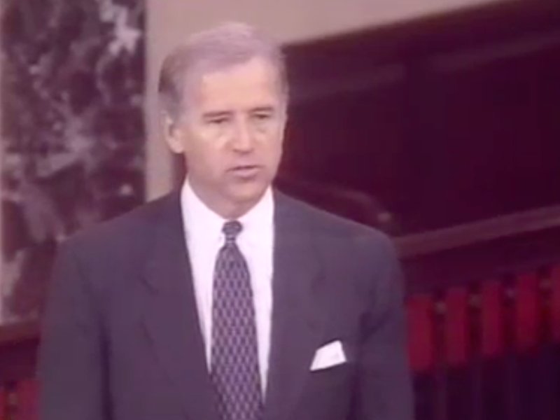 BreitbartNews's tweet photo. Biden, 1992: No Supreme Court NOMINATIONS in election year! https://t.co/VSiVoT01jo https://t.co/eiZDJjkjLP