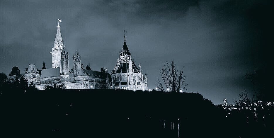 michel_loiselle's tweet photo. #Politics At #Night - [Photo feature] - https://t.co/Ytl5xK2ov4 - #cpac #cdnpoli #lpc #dfatd #pmjt #embassy #topoli https://t.co/kPFYpiKWRU