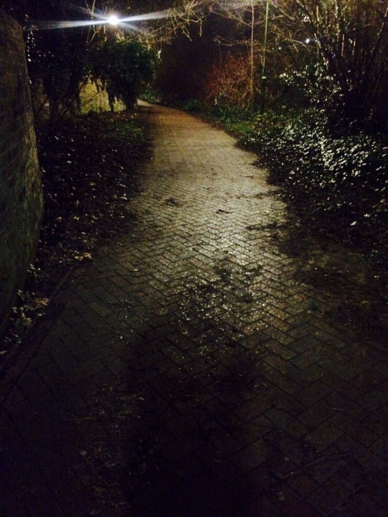 MariaDelgadoHR's tweet photo. Late night walks back to the hotel. https://t.co/e7sT4Sxj3w