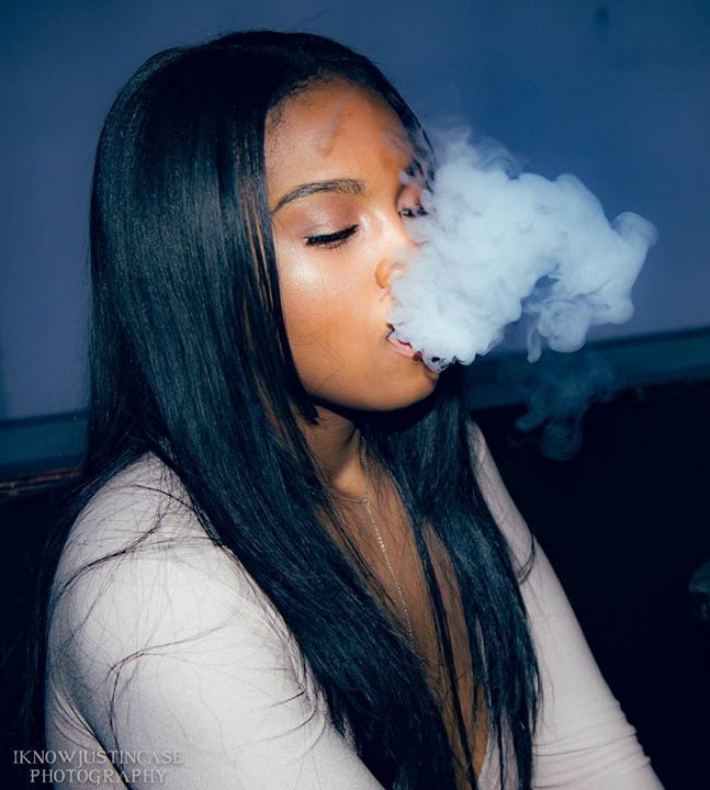 iknowjustincase's tweet photo. #prettydragon #hookahlife #hookah #hookahsmoke #blowingsmoke #girlswhosmokehookah https://t.co/qER49w7wcz