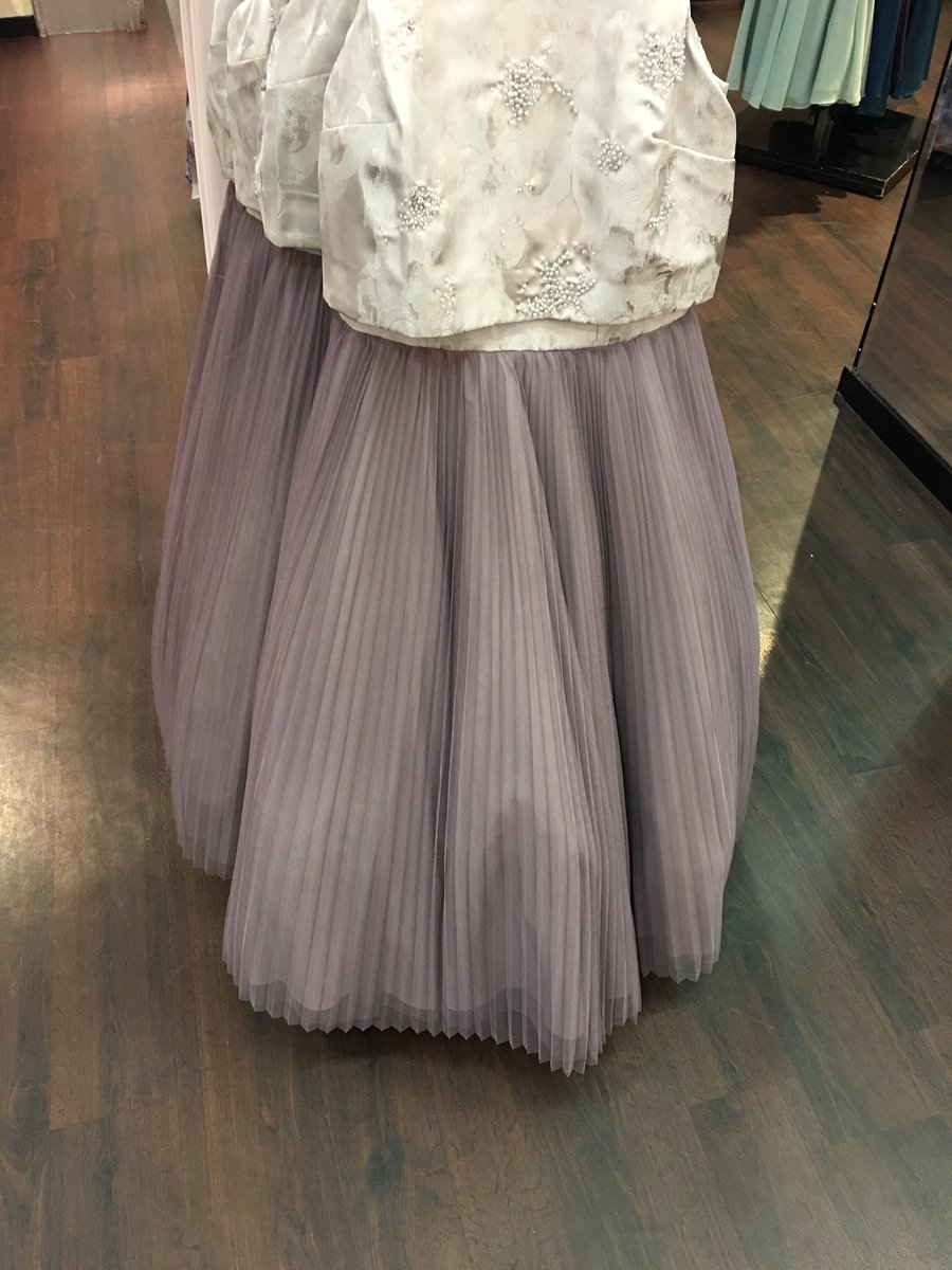 1989ideas's tweet photo. Totally want this dress #oldtaylorswiftoutfit  Imagine love story sung in it @taylorswift13 https://t.co/nEsU4BMBXf