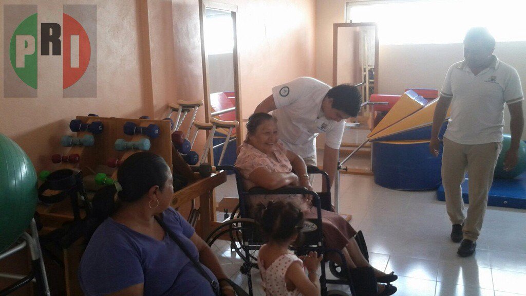 PRI_VALLADOLID's tweet photo. Jornada de terapia física gratuitas para los Vallisoletanos.
Comprometidos con Valladolid
#JuntosHacemosMas https://t.co/i7K7YNRC07