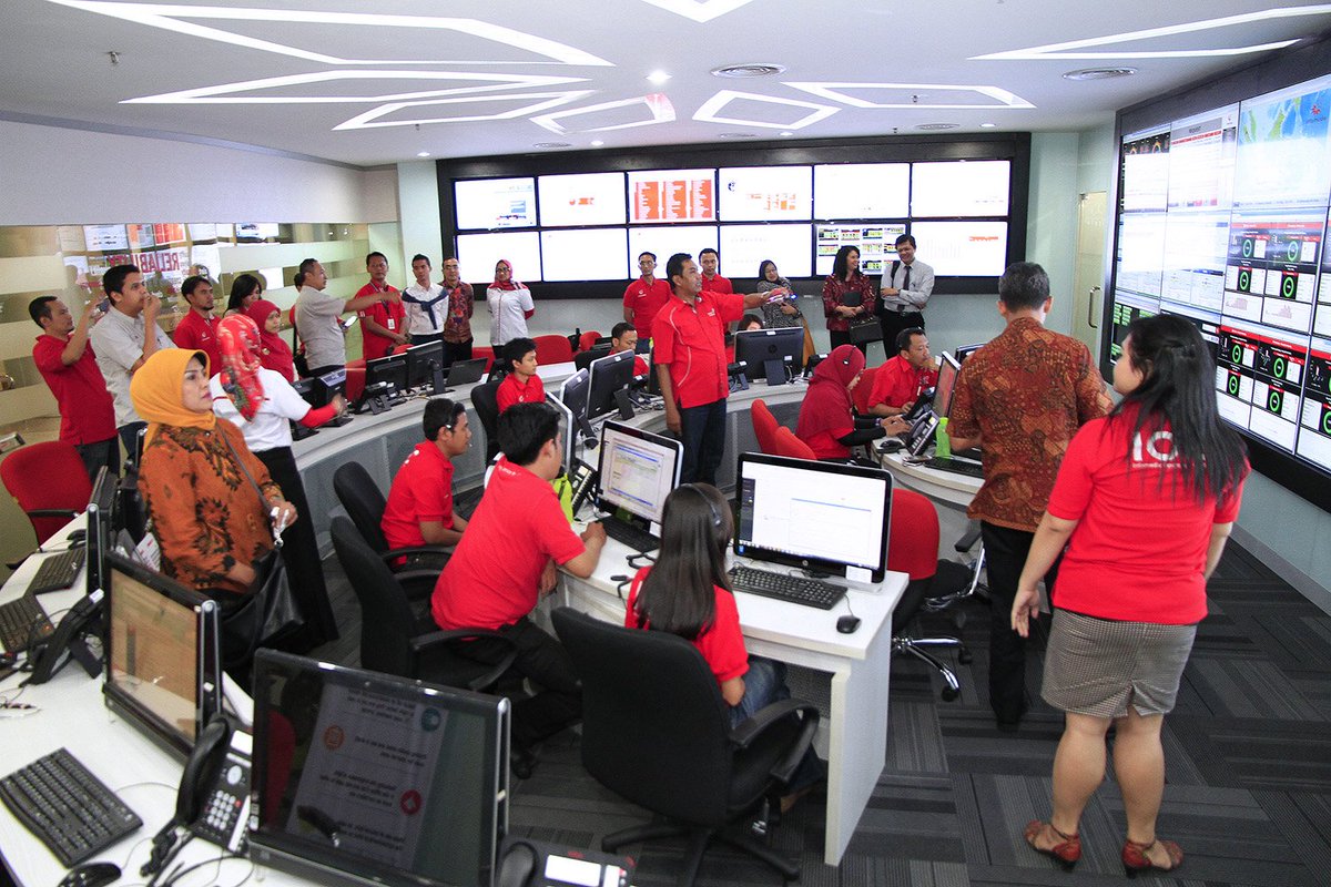 aanugrah's tweet photo. Fasilitas monitoring room @Infomedia_mkt untuk mendukung contact center. @ICCAIndonesia #sitevisit https://t.co/GjOzFN54kf