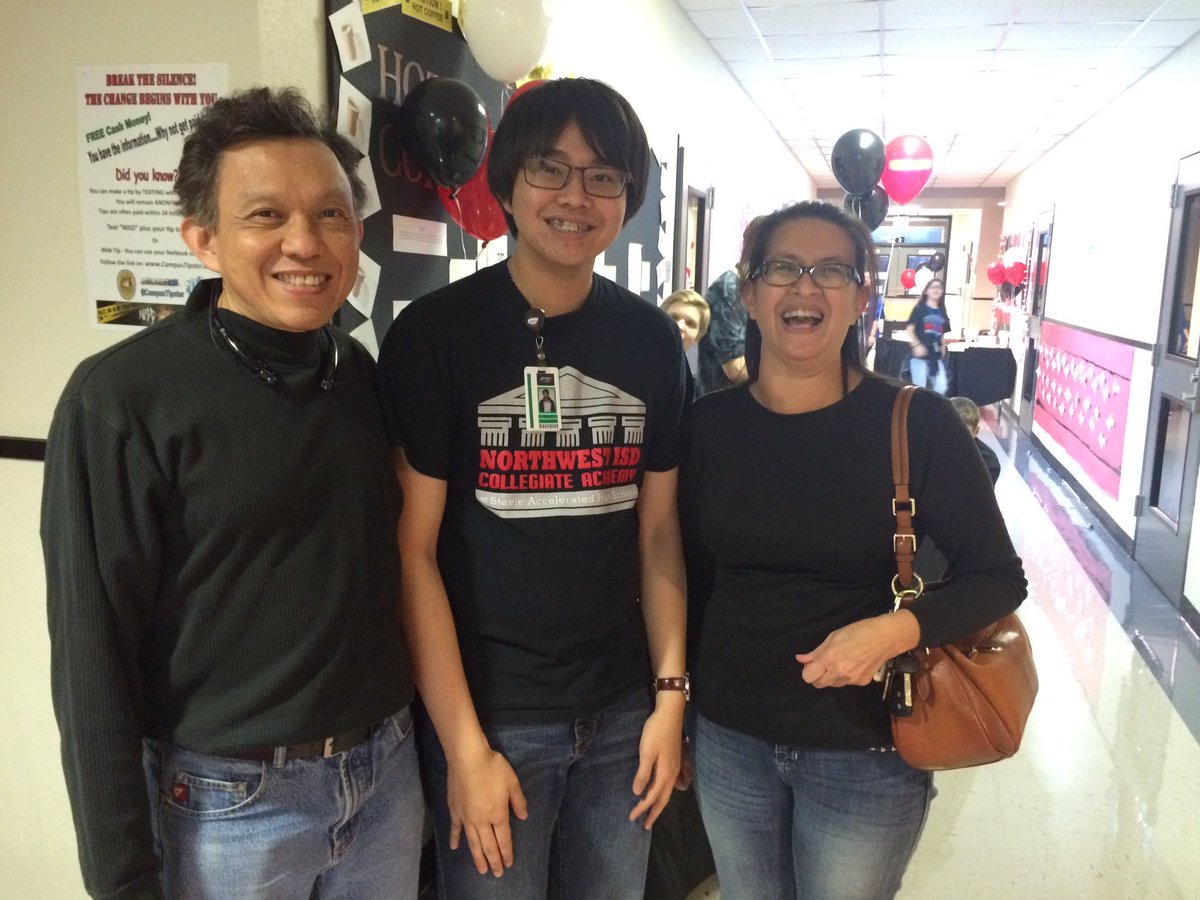 Collegiate_Acad's tweet photo. @NisdCTE #nisdshowcase a family affair! #steelerocks https://t.co/KNR1hGpkgi