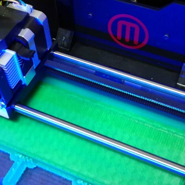 Best3dprint's tweet photo. @studenttechnologyclub | #3dprint | Printing our new Sumo Robot #3dprinting #studenttechno… https://t.co/1nmISo9n3Y https://t.co/oMIzdVFZzS