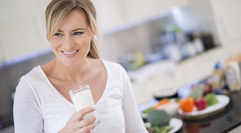 PiedmontHealth's tweet photo. Prevent osteoporosis with these 5 ways: https://t.co/PbYUYmneNG https://t.co/HqpFuX6a7u