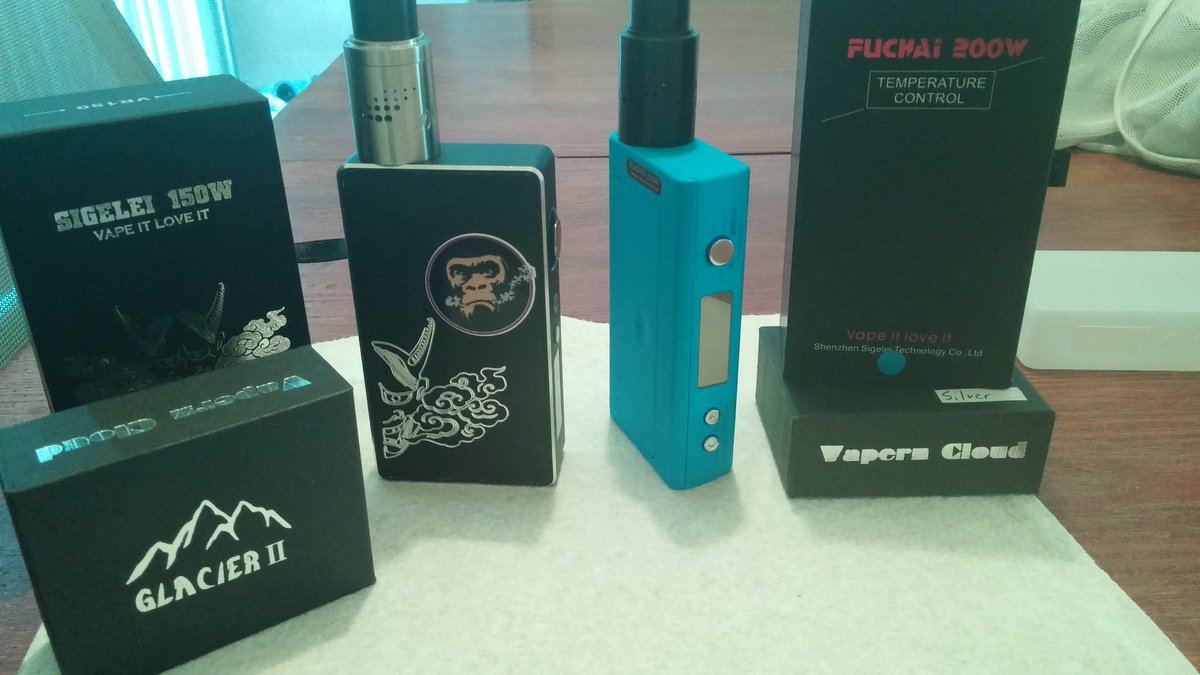 MrNomads's tweet photo. Where's the vapers at? @sigelei #NewToys #YesWeStoppedSmoking #WeGetItYouVape #DontDrip&Drive https://t.co/gtSKRlpXuC