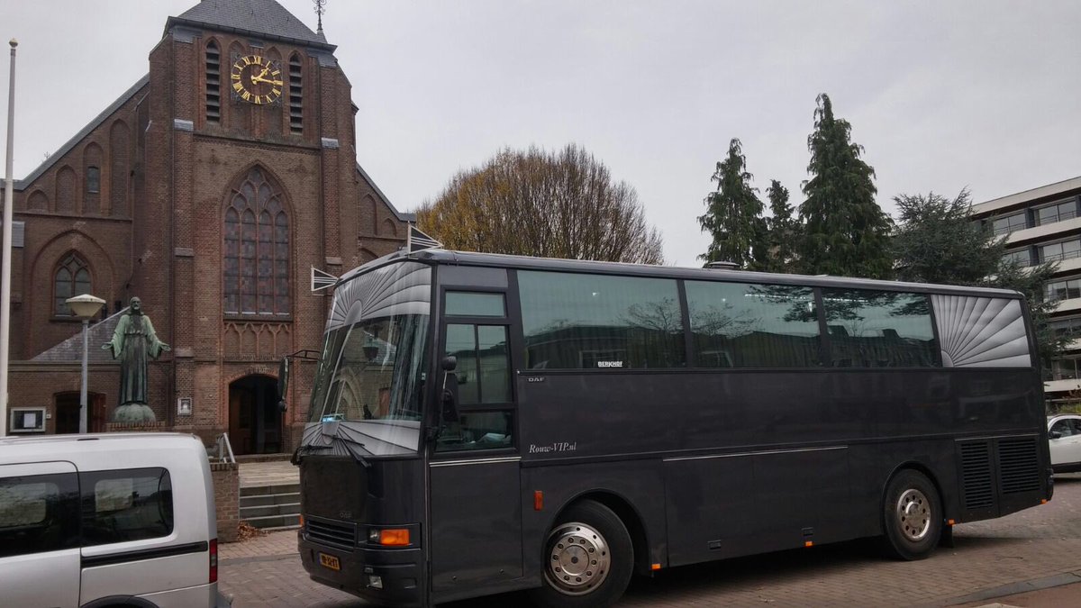 beursArnhem's tweet photo. Op de Uitvaartbeurs kunt u kennismaken met bijzonder #rouwvervoer! https://t.co/w5JOXz63ia
