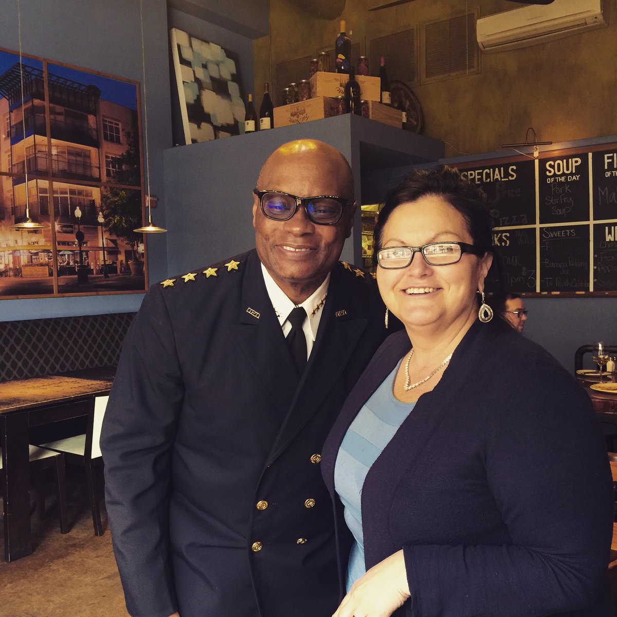Try_Dallas's tweet image. Ran into @DPDChief in #UptownDallas #SoNice #ImNotShort #KeepingDallasSafe @DtownDallasInc @UptownDallasInc