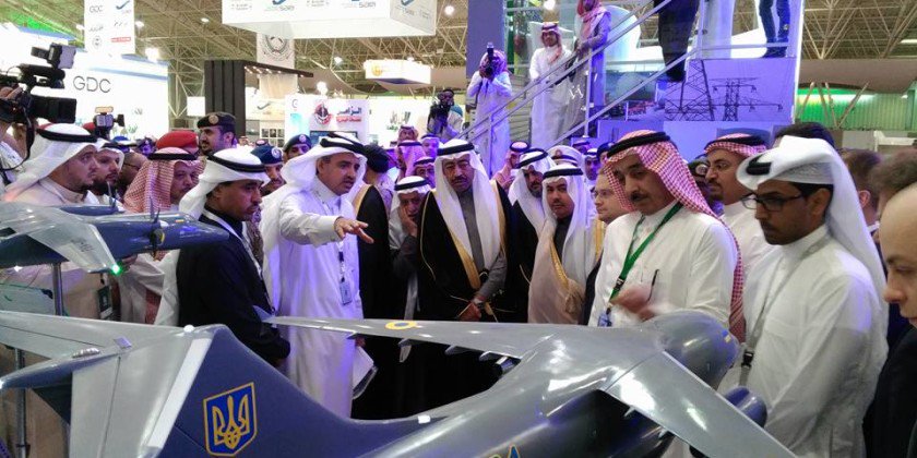 السعودية تبدأ تجربة أولى طائراتها المصنعة محلياً... العام المقبل Cb2FcZ_W4AEgEZS