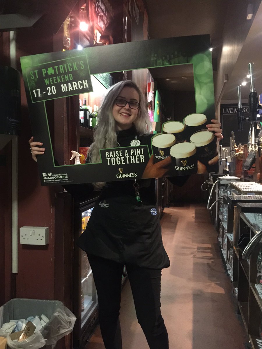 ONeillsLeeds's tweet image. Our very own Zoë modelling the new trend. Get down and have your picture taken in our frame. Could be a prize in it