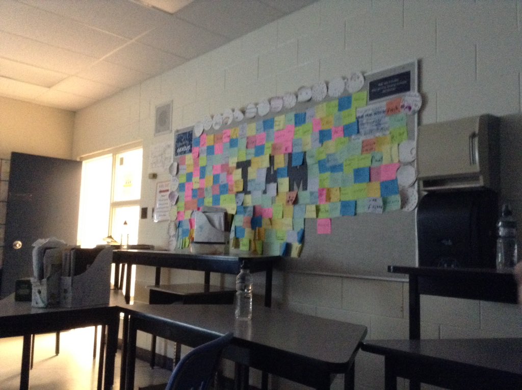 msnichsclass's tweet photo. Grade 7 and 8 Manitoba Canada. I Am wall#1s1w https://t.co/rV9u7GbYzU