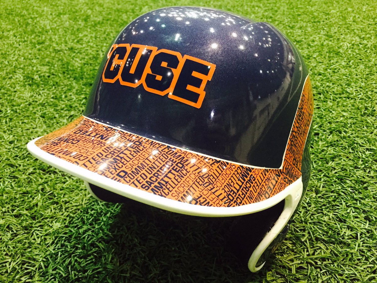 KSandberg23's tweet photo. Those are some good lookin helmets for @CuseSB #HeadWrapz π₯ https://t.co/TM8XXCStkE