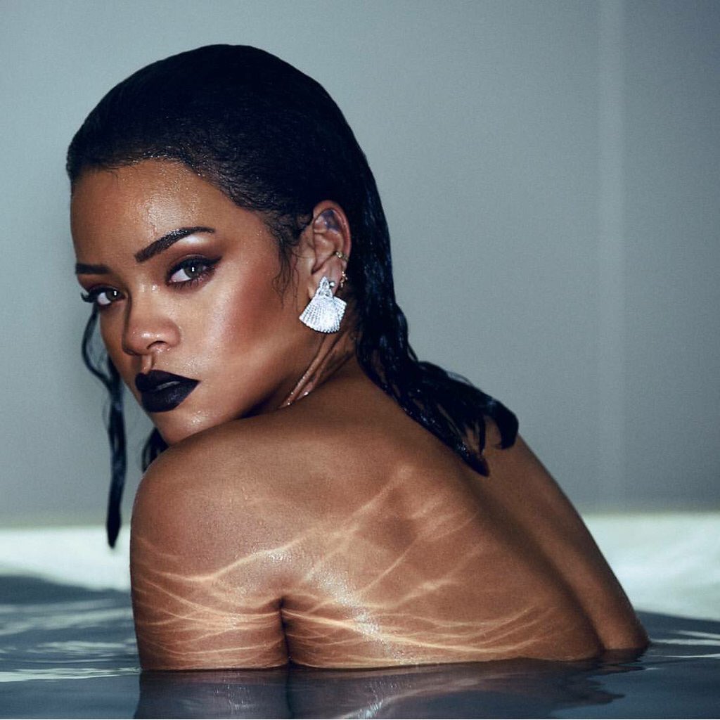 RappersAndDrugs's tweet photo. Rihanna bad 😍 https://t.co/ITsuqOKPvm