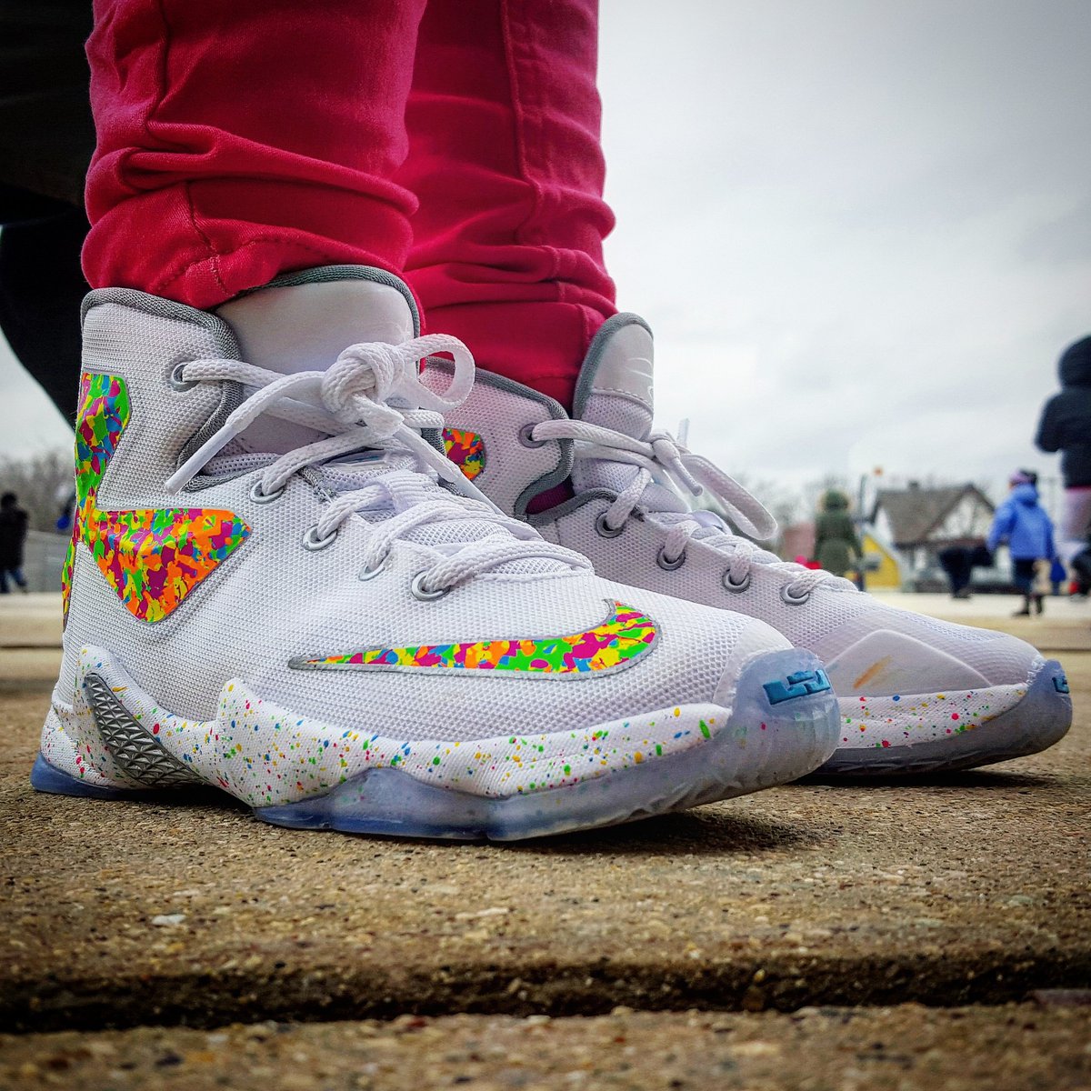 Midwest_Ballers's tweet photo. #HeatCheck #Lebrons #FruityPebbles #KidsInKicks #msxsneakers #lacedup https://t.co/ViL2bGURrs