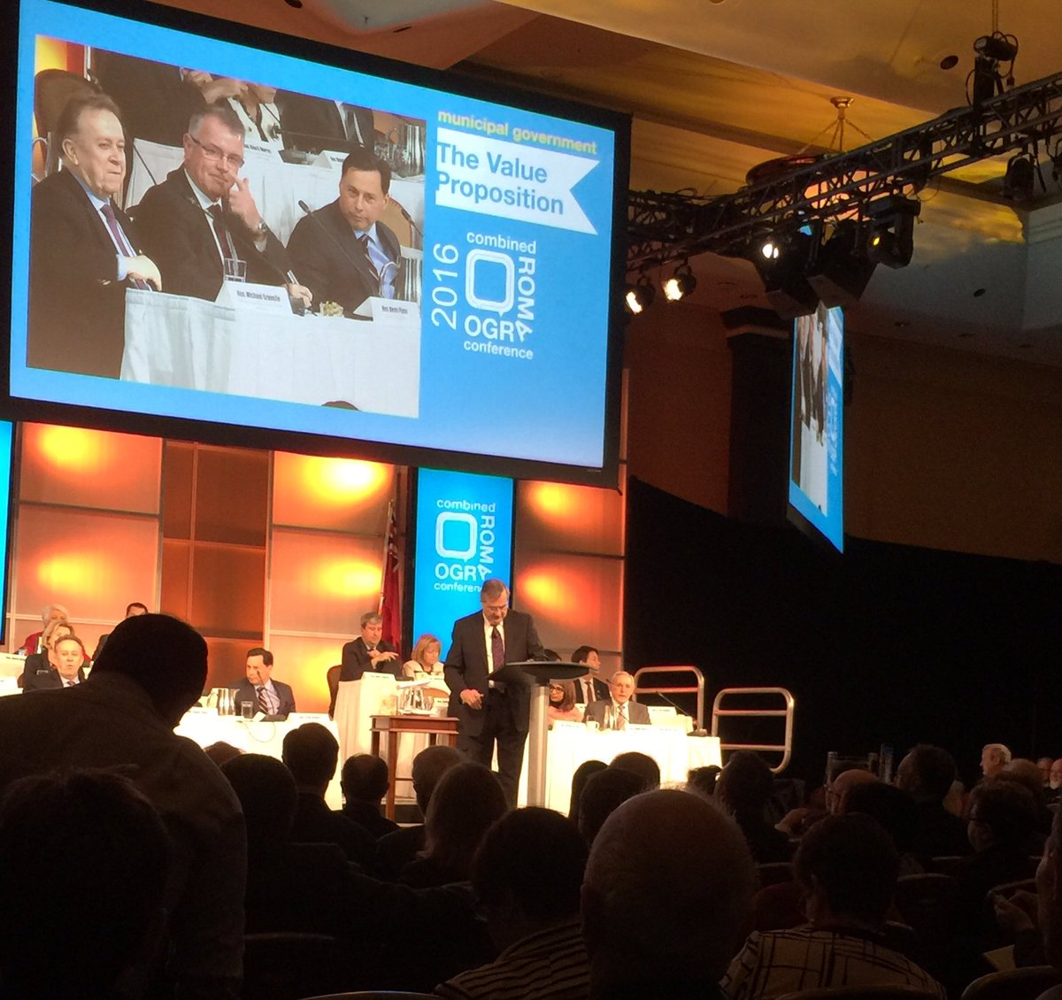 NOELLARINALDO's tweet photo. Ministers forum at #OGRAROMA lineups quickly for open mic questions! https://t.co/lOIrNNqTkD